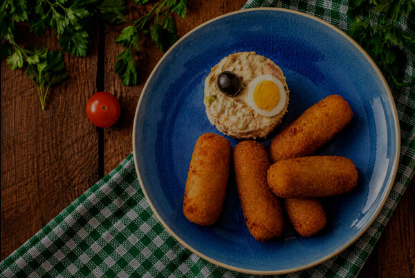 Croquetas con ensaladilla